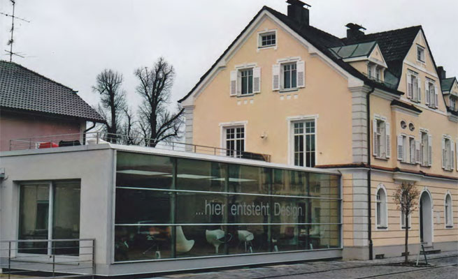Neubau einer Ausstellungshalle von Möbeldesigner Herr Ballendat / Mühlberger Bau GmbH in Prienbach am Inn und Simbach am Inn- Meisterbetrieb